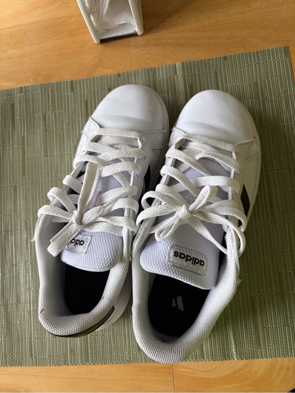 Kids Adidas Court 2.0
